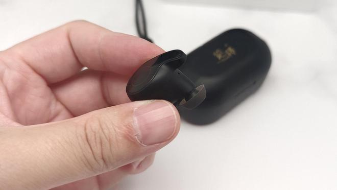 荐排行！性价比超高的品牌降噪耳机排行榜！爱游戏app登录2025年品牌降噪耳机推(图2)